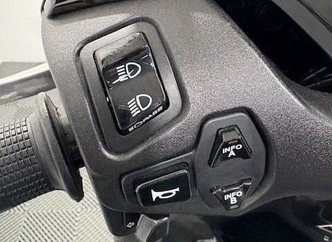 Gebrauchtmotorrad Honda SH350i - Bild 6