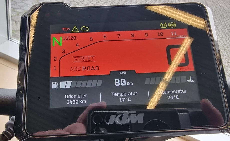 Angebot KTM 1290 Super Duke R EVO Bild 10: Angebot KTM 1290 Super Duke R EVO