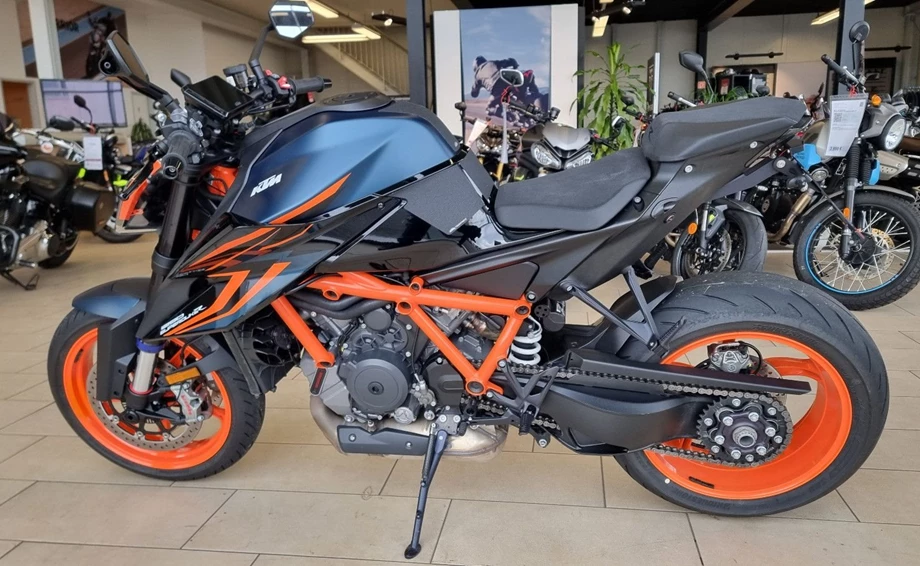 Angebot KTM 1290 Super Duke R EVO Bild 6: Angebot KTM 1290 Super Duke R EVO