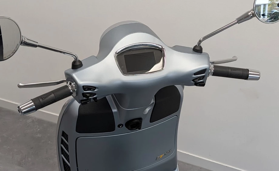 Angebot Vespa GTS 125ie Super Tech Bild 5: Angebot Vespa GTS 125ie Super Tech