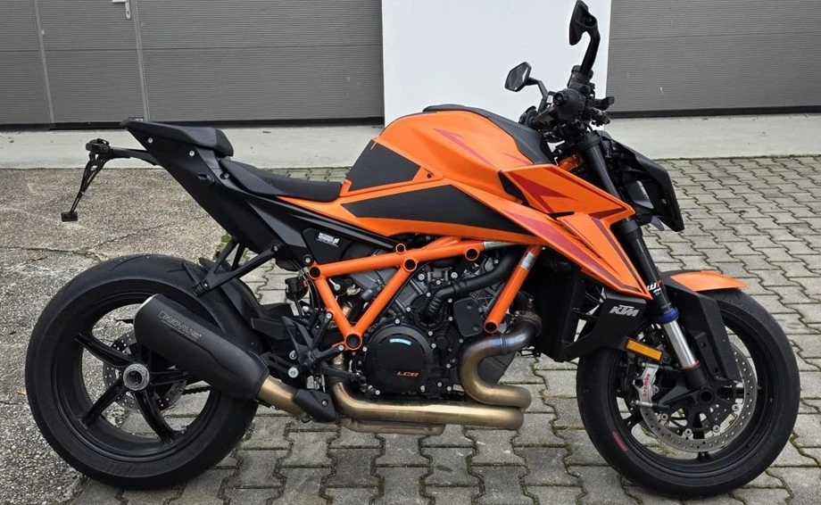Angebot KTM 1390 Super Duke R EVO Bild 2: Angebot KTM 1390 Super Duke R EVO