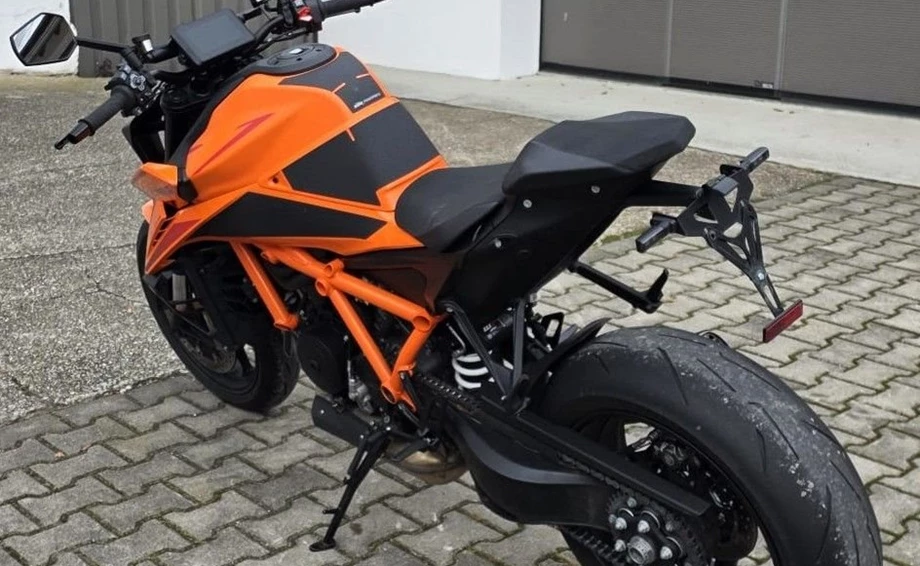 Angebot KTM 1390 Super Duke R EVO Bild 4: Angebot KTM 1390 Super Duke R EVO