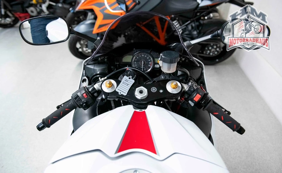 Angebot Yamaha R1 Bild 10: Angebot Yamaha R1