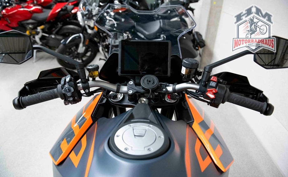 Angebot KTM 1290 Super Duke GT Bild 5: Angebot KTM 1290 Super Duke GT
