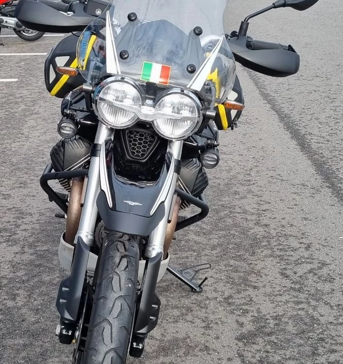 Zum Vergrößern bitte anklicken! Angebot Moto Guzzi V85 TT Guardia d'Onore