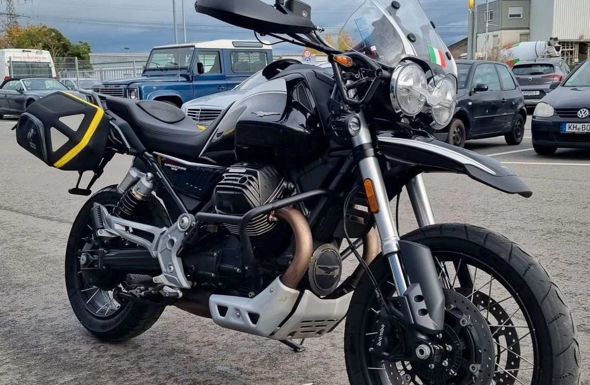 Zum Vergrößern bitte anklicken! Angebot Moto Guzzi V85 TT Guardia d'Onore