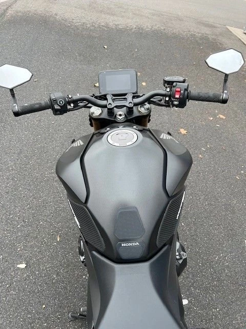 Zum Vergrößern bitte anklicken! Angebot Honda CB1000 Hornet SP