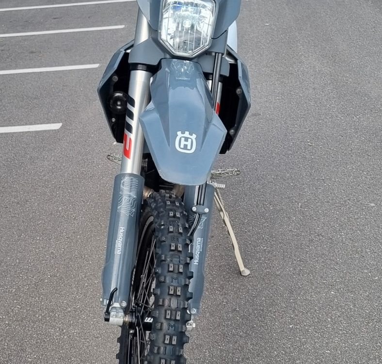 Zum Vergrößern bitte anklicken! Angebot Husqvarna FE 350