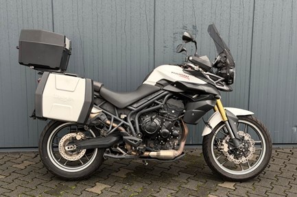 Triumph Tiger 800