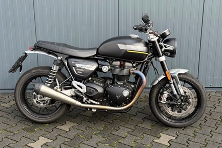 Triumph Speed Twin 1200