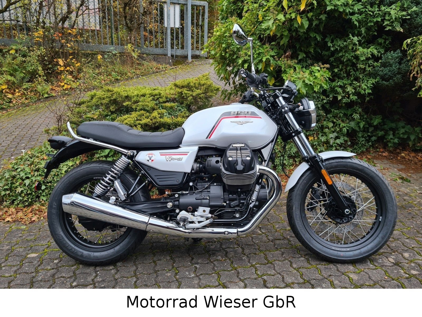 Moto Guzzi V7 Special 