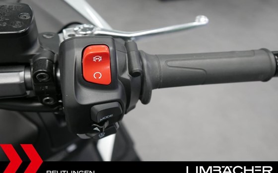 Gebrauchtmotorrad Yamaha TMAX 560 Tech Max - Bild 6