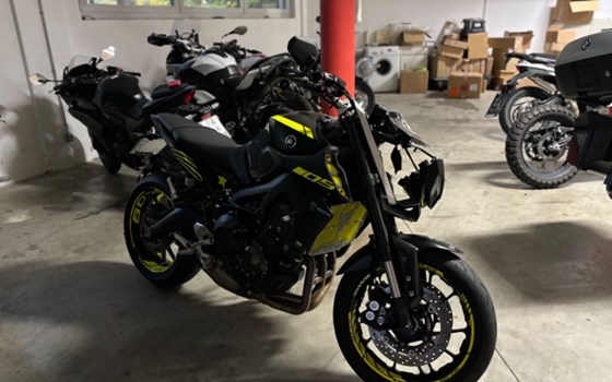 Gebrauchtmotorrad Yamaha MT-09 - Bild 2