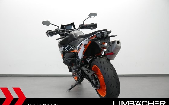 Gebrauchtmotorrad KTM 890 SMT - Bild 4