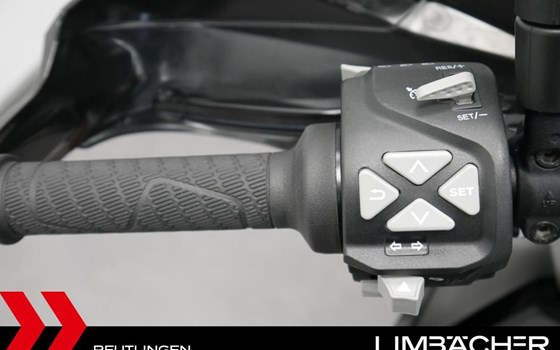 Gebrauchtmotorrad KTM 890 SMT - Bild 6