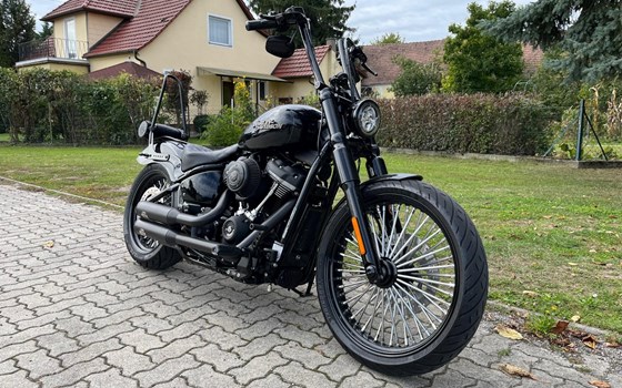 Gebrauchtmotorrad Harley-Davidson Softail Street Bob FXBB - Bild 4 Gebrauchtmotorrad Harley-Davidson Softail Street Bob FXBB - Bild 4