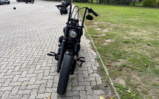 Gebrauchtmotorrad Harley-Davidson Softail Street Bob FXBB - Bild 9 Gebrauchtmotorrad Harley-Davidson Softail Street Bob FXBB - Bild 9