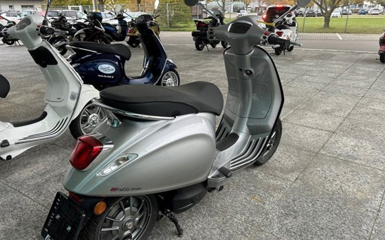 Gebrauchtmotorrad Vespa Elettrica 70 km/h - Bild 3