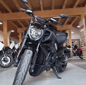 Gebrauchtmotorrad Ducati Diavel 1200 - Bild 4