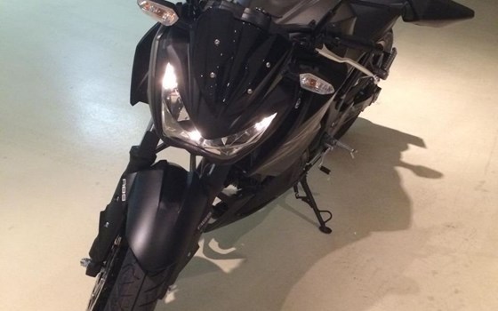 Motorrad Occasion Kawasaki Z 300 - Bild 5