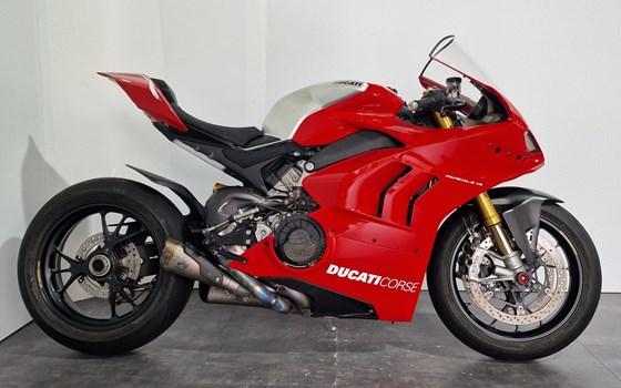 Gebrauchtmotorrad Ducati Panigale V4 R - Bild 3 Gebrauchtmotorrad Ducati Panigale V4 R - Bild 3