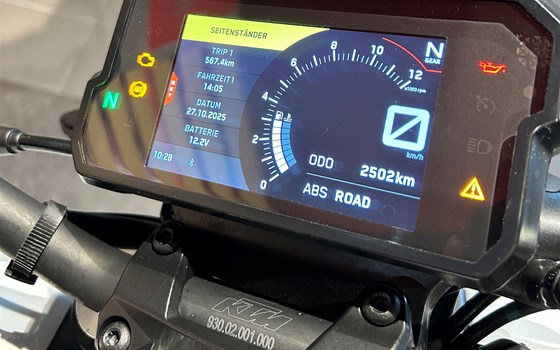 Neufahrzeug KTM 125 Duke - Bild 5 Neufahrzeug KTM 125 Duke - Bild 5