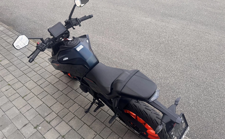 Angebot KTM 125 Duke Bild 4: Angebot KTM 125 Duke