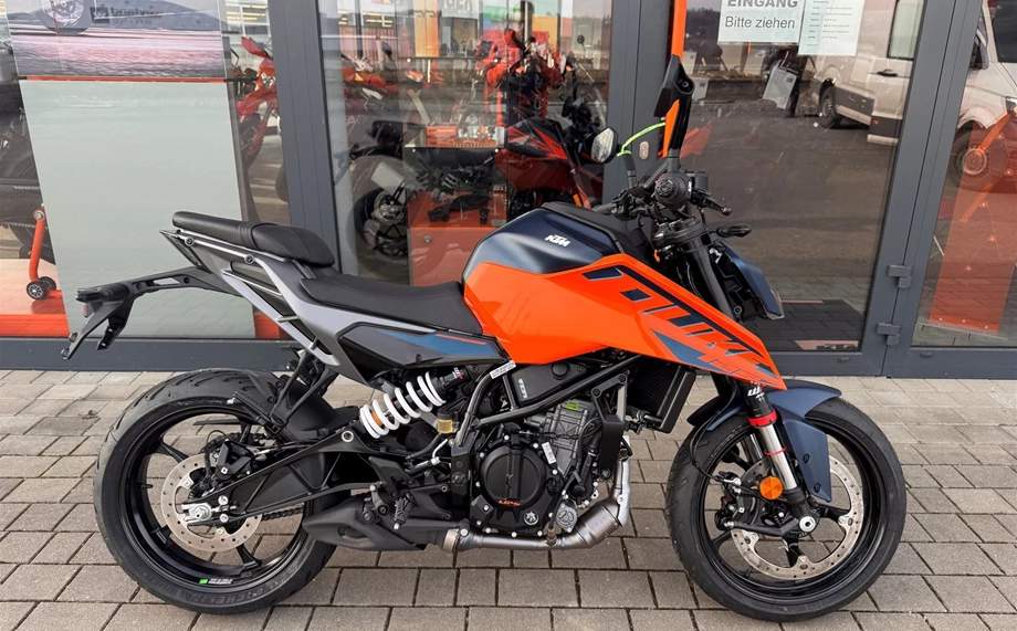 Angebot KTM 125 Duke Bild 2: Angebot KTM 125 Duke