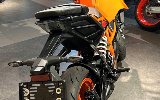 Neufahrzeug KTM 390 Duke - Bild 4 Neufahrzeug KTM 390 Duke - Bild 4