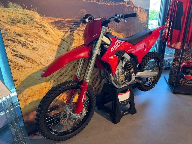 Angebot Ducati Desmo450 MX Bild 3: Angebot Ducati Desmo450 MX