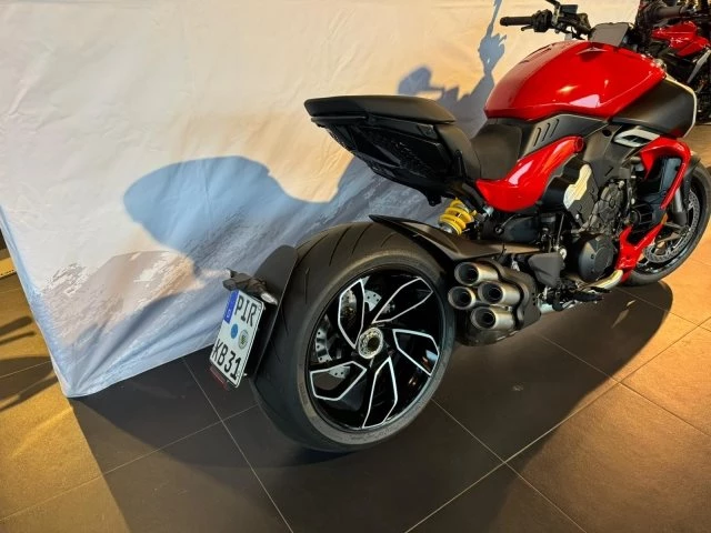 Angebot Ducati Diavel V4 Bild 5: Angebot Ducati Diavel V4