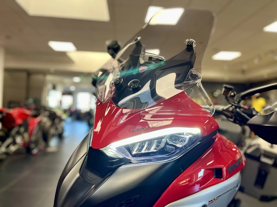 Angebot Ducati Multistrada V4 Rally Bild 9: Angebot Ducati Multistrada V4 Rally