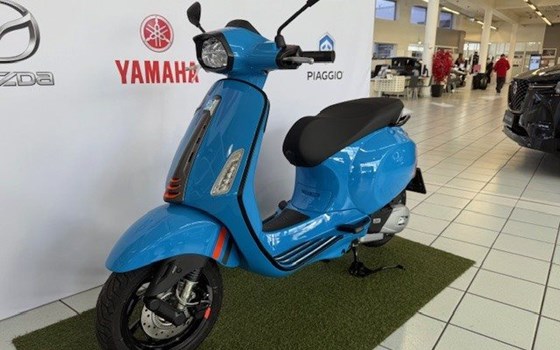 Gebrauchtmotorrad Vespa Sprint 50 2T - Bild 2 Gebrauchtmotorrad Vespa Sprint 50 2T - Bild 2