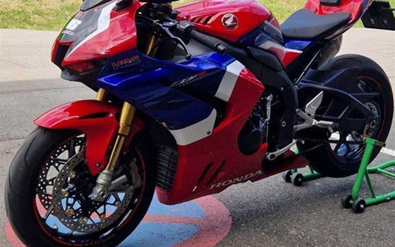 Gebrauchtmotorrad Honda CBR1000RR-R Fireblade SP - Bild 6