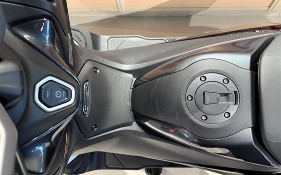 Neufahrzeug Yamaha TMAX 560 Tech Max - Bild 12