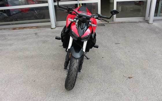 Gebrauchtmotorrad Honda CB1000 Hornet - Bild 3 Gebrauchtmotorrad Honda CB1000 Hornet - Bild 3