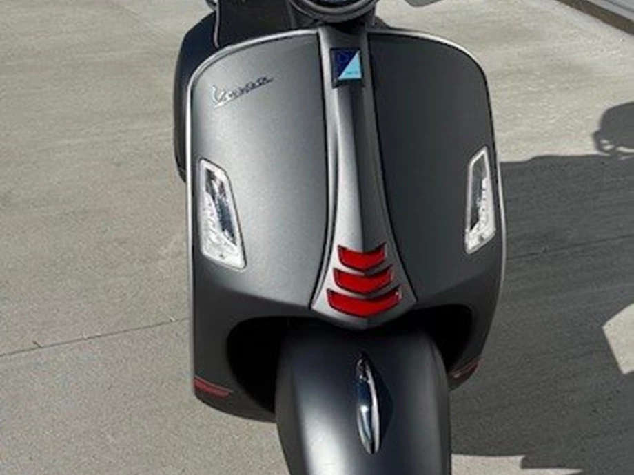 Angebot Vespa GTS 300 hpe Super Sport Bild 2: Angebot Vespa GTS 300 hpe Super Sport