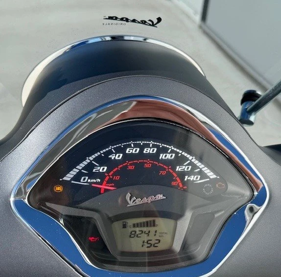 Angebot Vespa GTS 300 hpe Super Sport Bild 8: Angebot Vespa GTS 300 hpe Super Sport