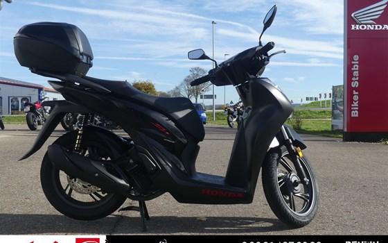Gebrauchtmotorrad Honda SH150i - Bild 1