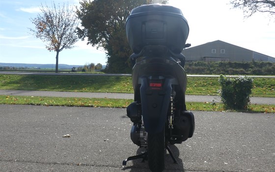 Gebrauchtmotorrad Honda SH150i - Bild 7