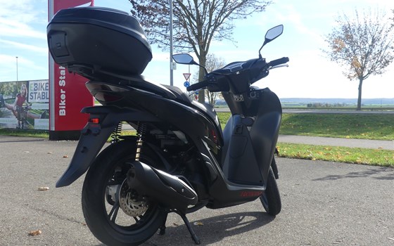 Gebrauchtmotorrad Honda SH150i - Bild 8