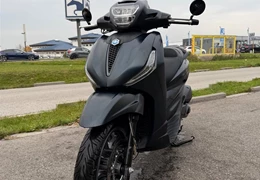 Gebrauchte Piaggio Beverly 300 hpe Gebrauchte Piaggio Beverly 300 hpe