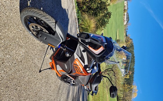 Gebrauchtmotorrad KTM 1290 Super Adventure S - Bild 2 Gebrauchtmotorrad KTM 1290 Super Adventure S - Bild 2