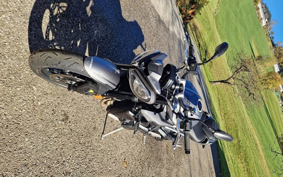 Gebrauchtmotorrad Triumph Street Triple 765 R - Bild 2
