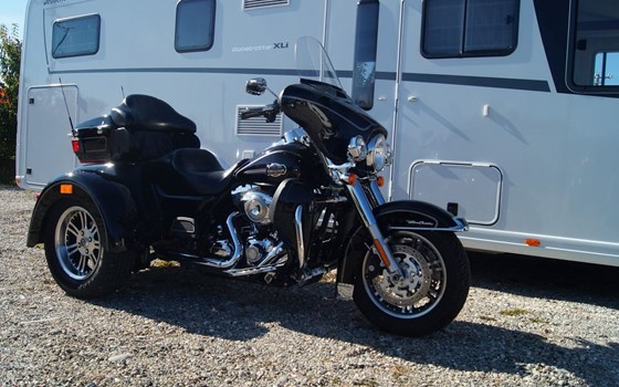 Gebrauchtmotorrad Harley-Davidson Tri Glide Ultra Classic - Bild 4