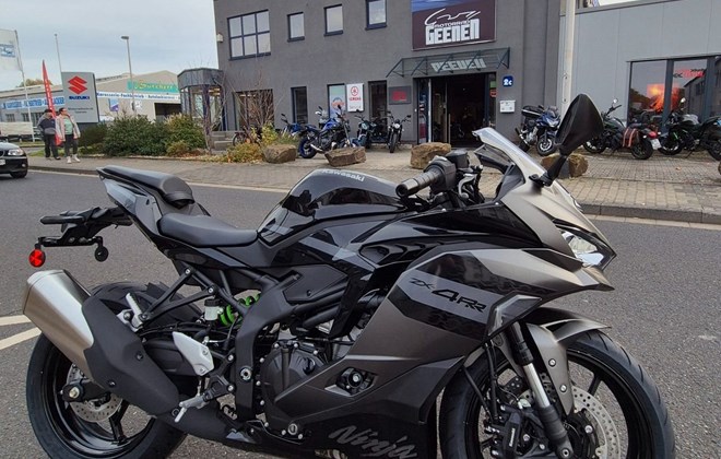 Kawasaki Ninja ZX-4RR