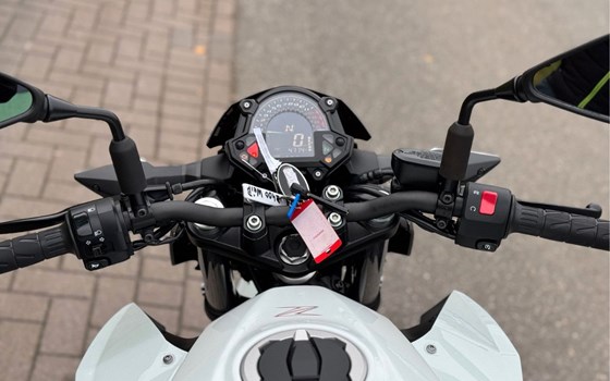 Gebrauchtmotorrad Kawasaki Z 400 - Bild 14