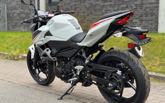 Gebrauchtmotorrad Kawasaki Z 400 - Bild 6