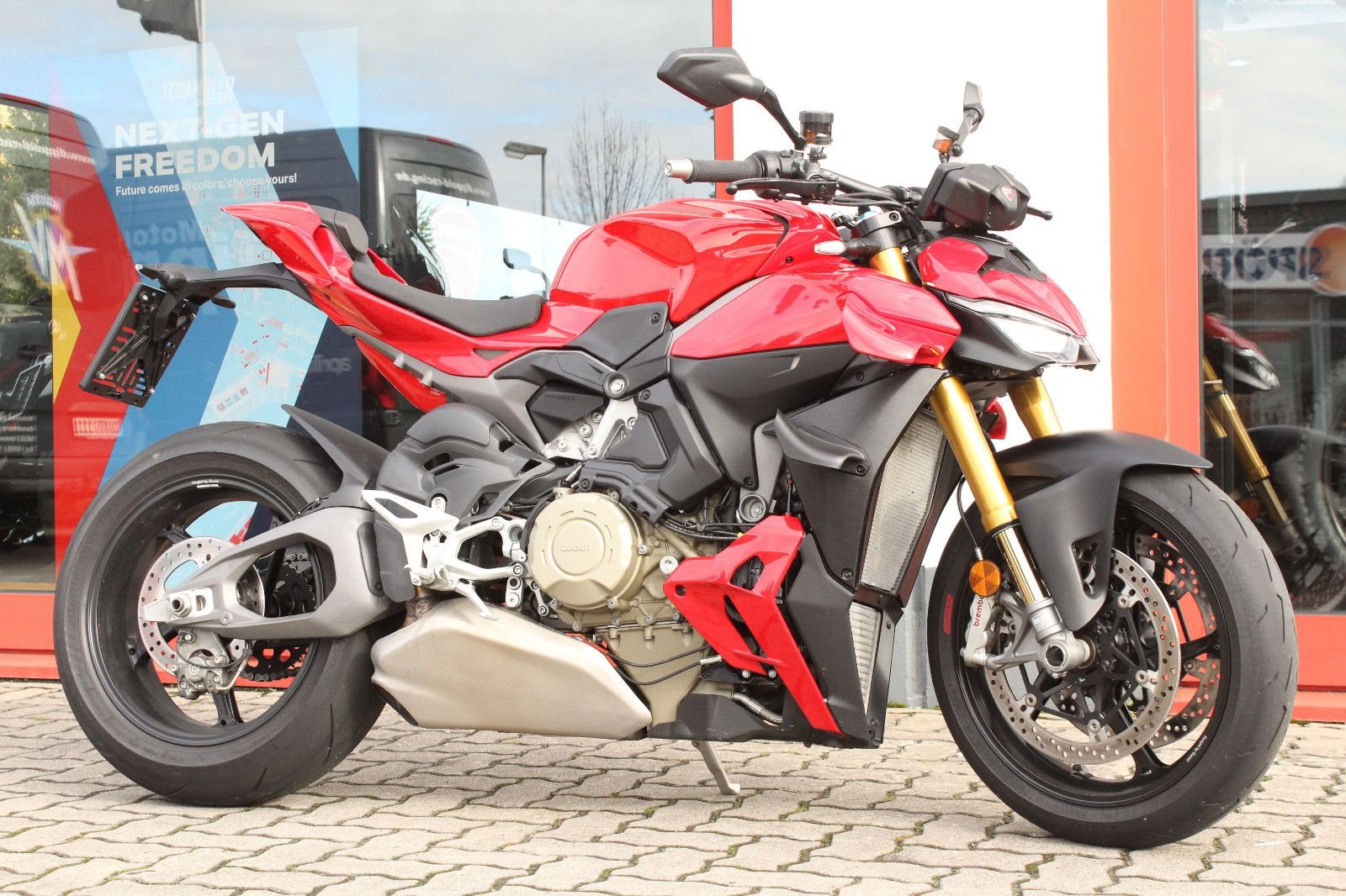 Ducati Streetfighter V4 S