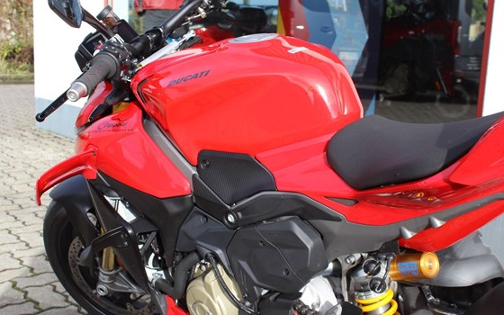 Gebrauchtmotorrad Ducati Streetfighter V4 S - Bild 12